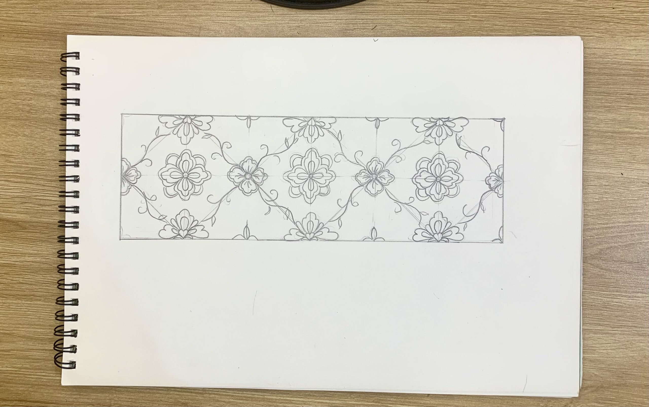 Trang trí đường diềm mẫu 2